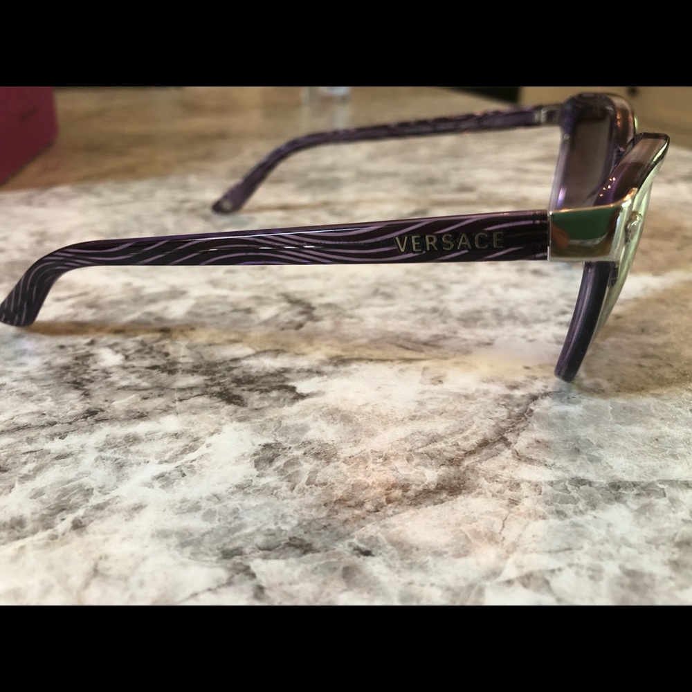 Authentic Versace Sunglasses - image 3